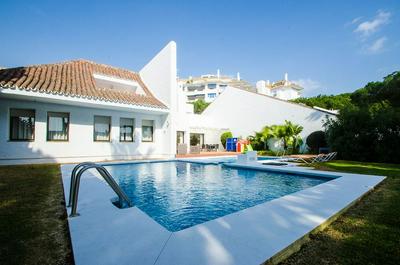 Villa Seafront VI