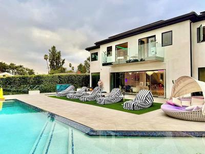@ Marbella Lane - Enchanted Garden & Pool Hideaway