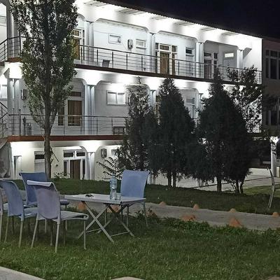 Four Star Hotel & Restaurant