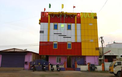 OYO 7747 SS Residency