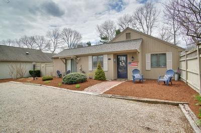 Charming Cape Cod Home w/ Patio, 2 Mi to Beach!