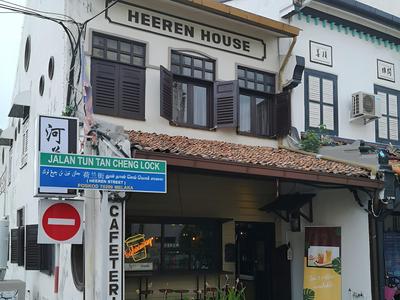 Heeren House by Signature Puzzle Hotel