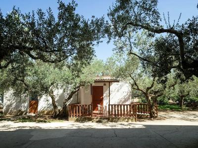 Sun-drenched Estate Close to Sciacca Near the Beach