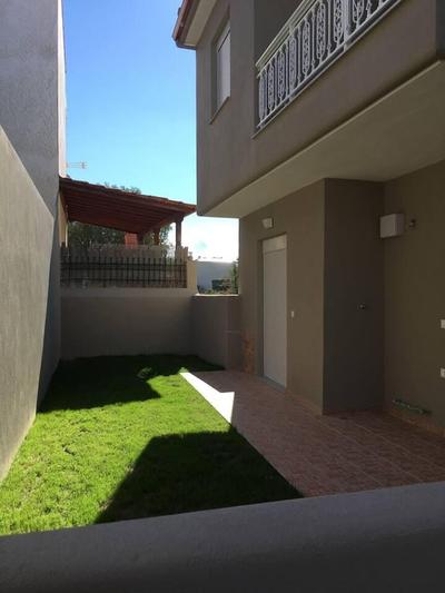 2 Bed-sleeps4-garden-parking-pets-aircon