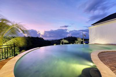 Kelingking Parama Resort