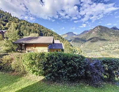 Quietly Located Chalets With Hammam