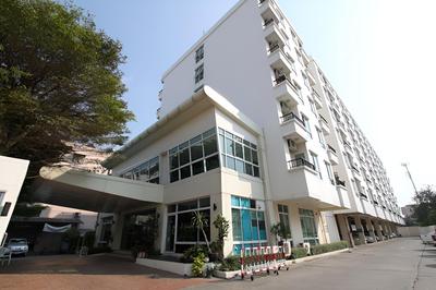 The Royal Bee Apart Hotel