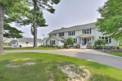 Large Home w/ Indoor Basketball Court + Game Room!