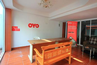 OYO 410 Diamond Boutique Hostel