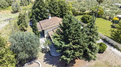 Linden House Right by Rentals Pro