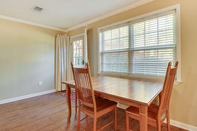 Cozy Lawrenceville Apt - 6 Mi to Mall of Georgia!