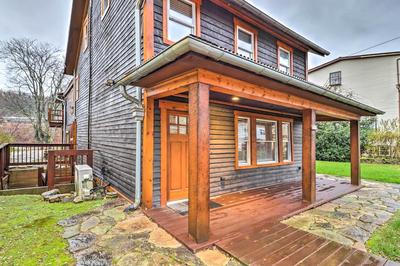 Charming & Historic Home w/ Lehigh River View