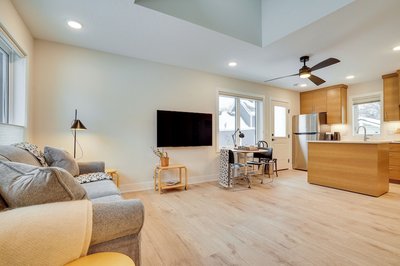 < 1 Mi to Carleton College: Wfh-friendly Apartment