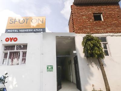 SPOT ON 47436 Motel Vishesh