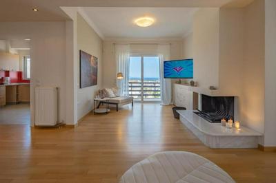 Rhea - Glyfada Sea View Apartment