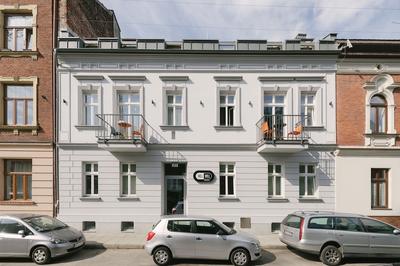 Well Well Aparthotel