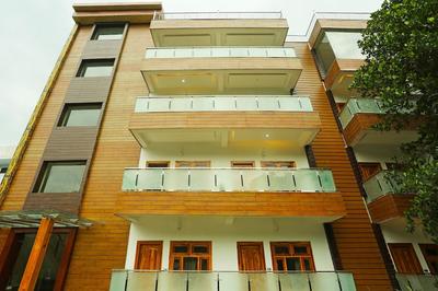 Capital O 18317 Hotel Samriddhi Retreat