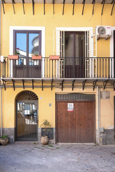 Casa Meli dietro Piazza San Domenico