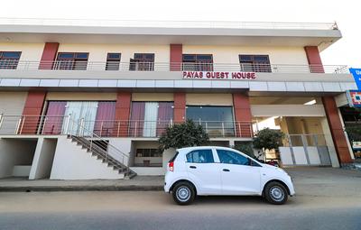 OYO 24535 Hotel Payas