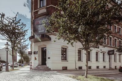 Alexxanders Restaurant & Bordinghouse