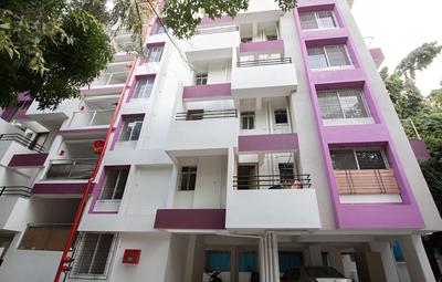 OYO 9052 Leisurely Abode