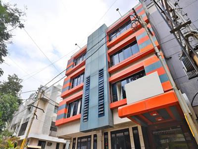 OYO 13398 Hotel Relish