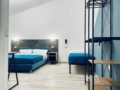 Nautilus B & B