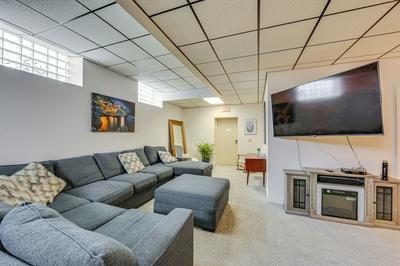 1 Mi to Dtwn: Cozy Retreat in New Kensington!
