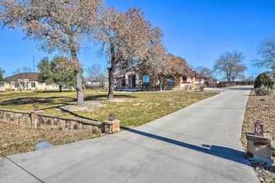 Pet-friendly La Vernia Home, 30 Mi to San Antonio