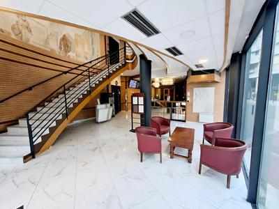 Crystal Hotel Saint Denis Basilique