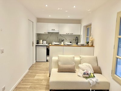 Charming Apartment - 2bd/4p - Center of St Tropez