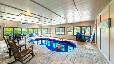 Luxury Poolside Cabin in Sevierville, Zdjęcie 2