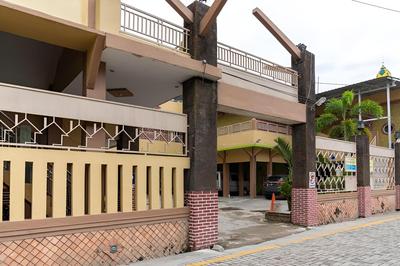 RedDoorz Syariah near Jalan A Yani KM 8 Citraland