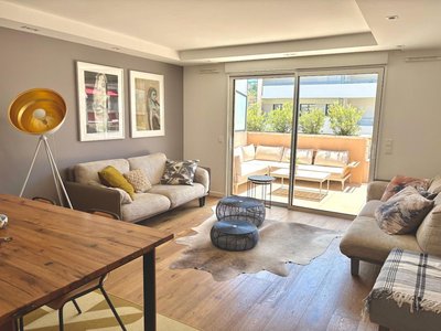 3 Bed Penthouse With Terrace Close to Beach- 2200