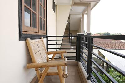 RedDoorz @ Mataram Kuta 2