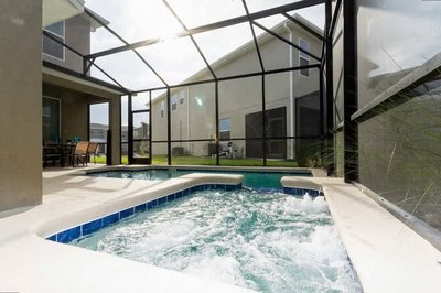 Luxe 5BR Villa Pool Game Room Minutes to Disney