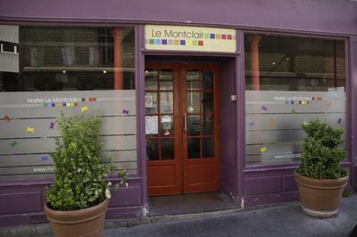 Le Montclair Montmartre by River - Hostel