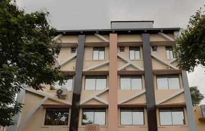 OYO 4283 Hotel Satguru