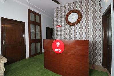 OYO 10583 Hotel Amigo