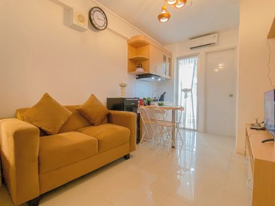 Comfy And Restfull 2Br Near Mall At Bassura City Apartment