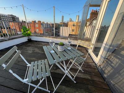 Modern with Stylish Terrace