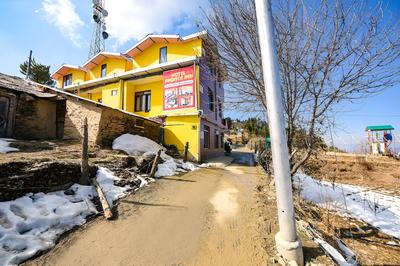 Fabhotel Beer Castle