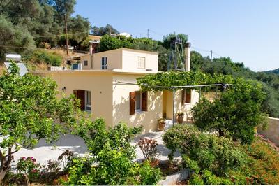 Casa Alta with mountain views
