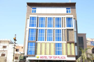 OYO 3971 Hotel Tip Top