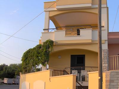Canarina Front Beach Attic