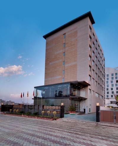 The Golden Palms Hotel & Spa Delhi
