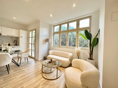 Modern Apartment - 1bd/4p - Center of St Tropez