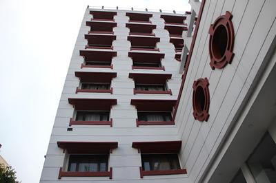 OYO 8450 Hotel Grand Starline