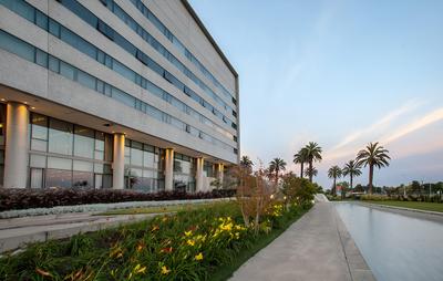 Pullman Rosario City Center Hotel