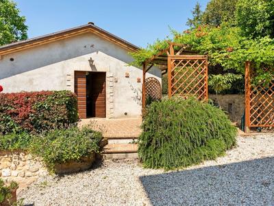 Tranquil Stay in the Heart of Umbria